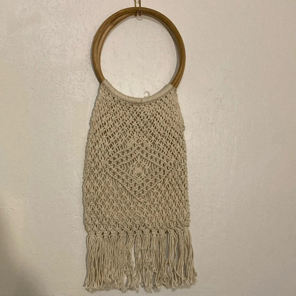 🌈 Macrame bag with wood handle NWOT - Picture 1 of 9